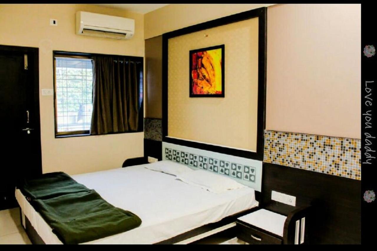 Hotel Oberoi أحمدناغار المظهر الخارجي الصورة